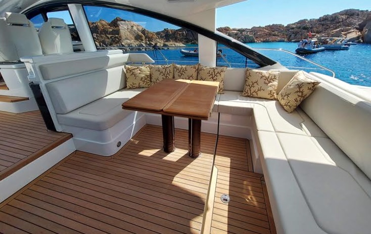 Crewed Motor Yacht Fairline Targa 53 Open photo 6