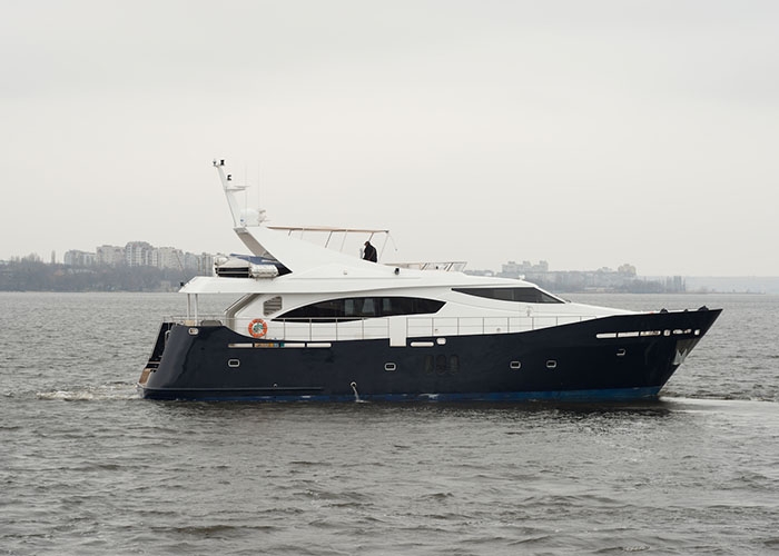Crewed Motor Yacht FANTOM