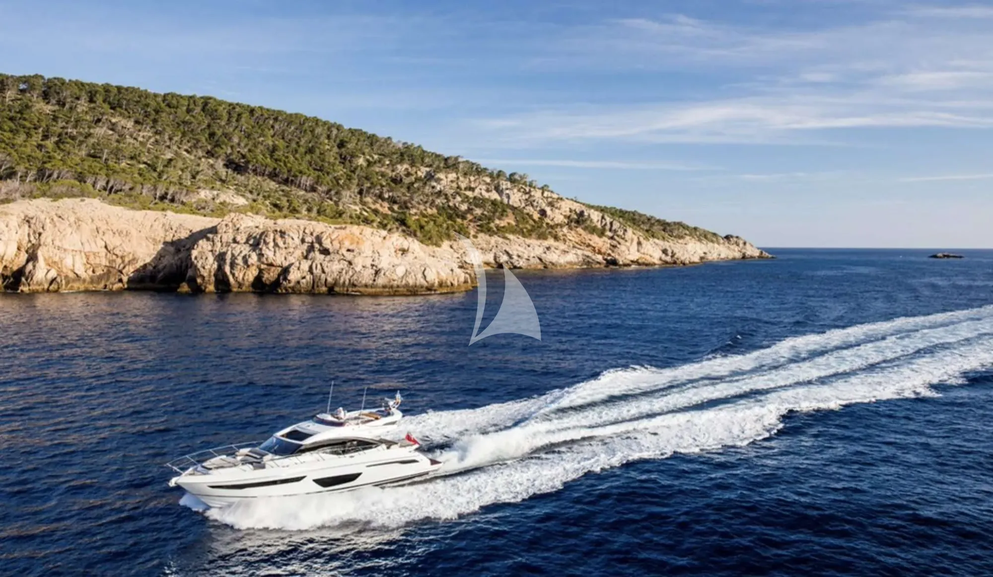 Luxury Crewed Motor Yacht FAR & AWAY photo 3