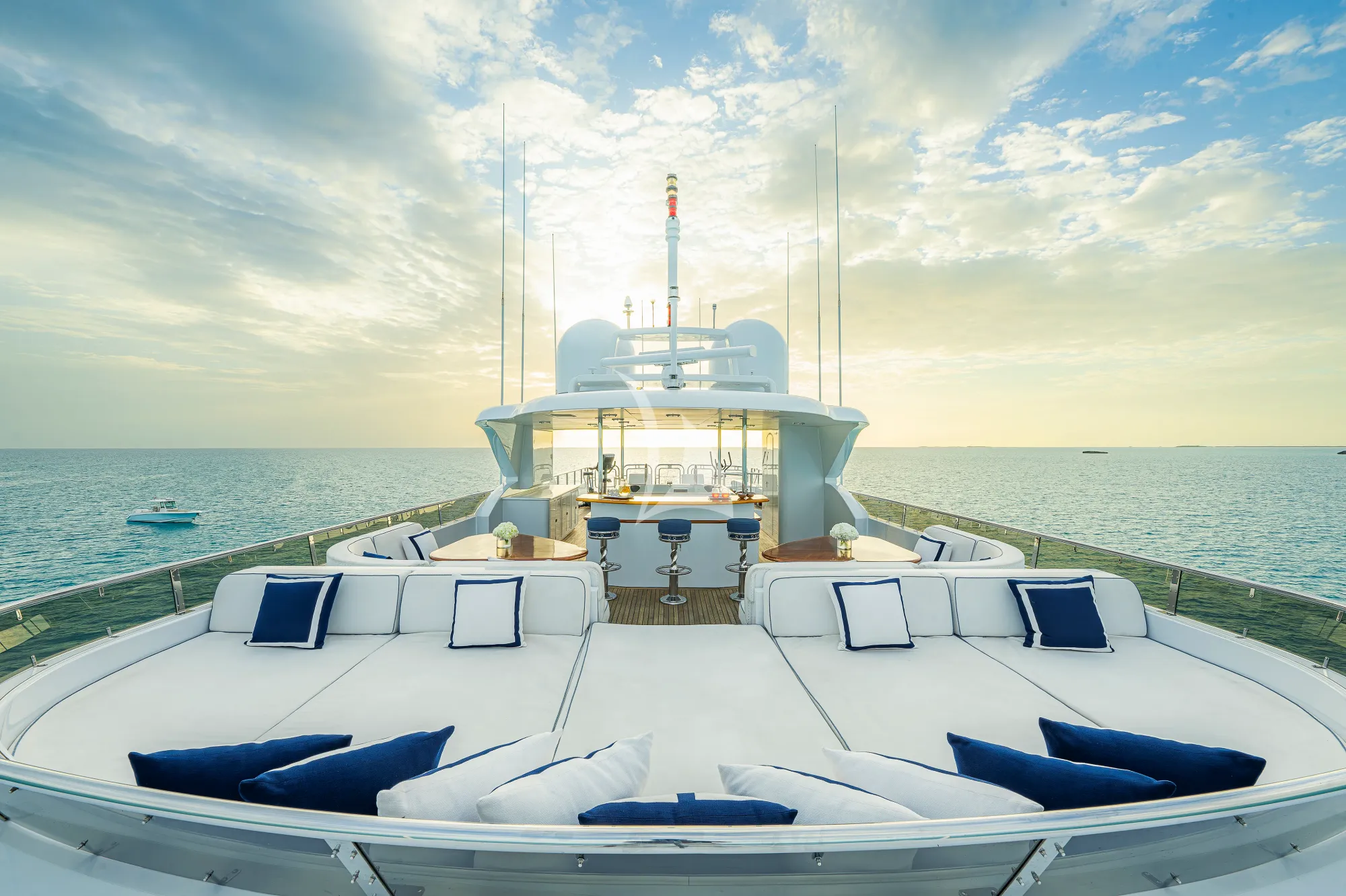 Luxury Crewed Motor Yacht FAR FROM IT photo 7