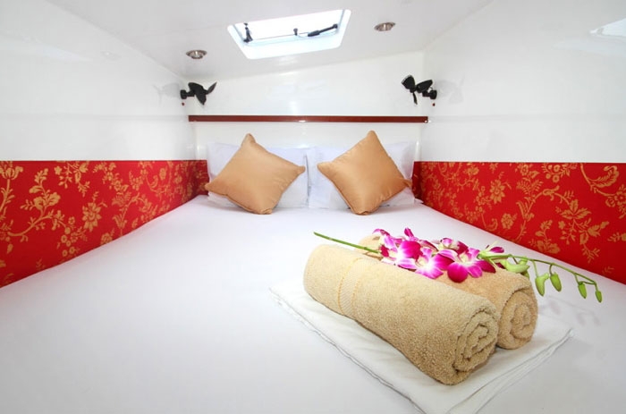 Luxury Crewed Catamaran Faraway 48 photo 8