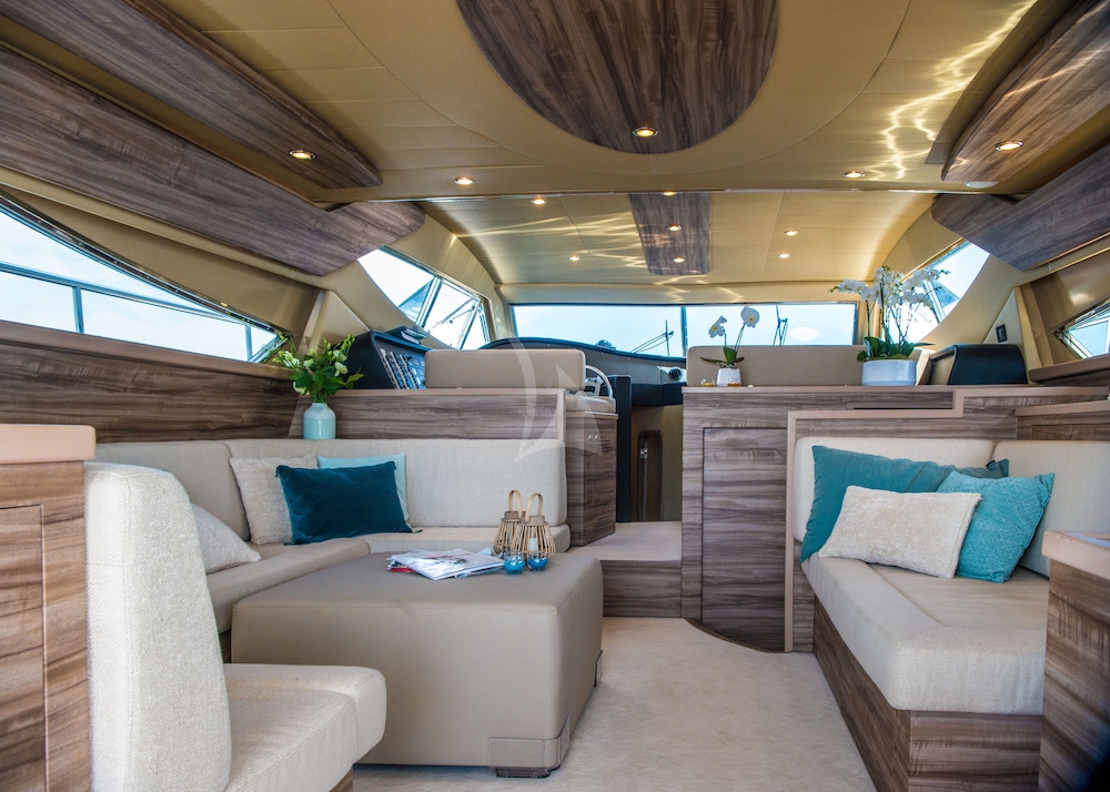 Crewed Motor Yacht FAST photo 7