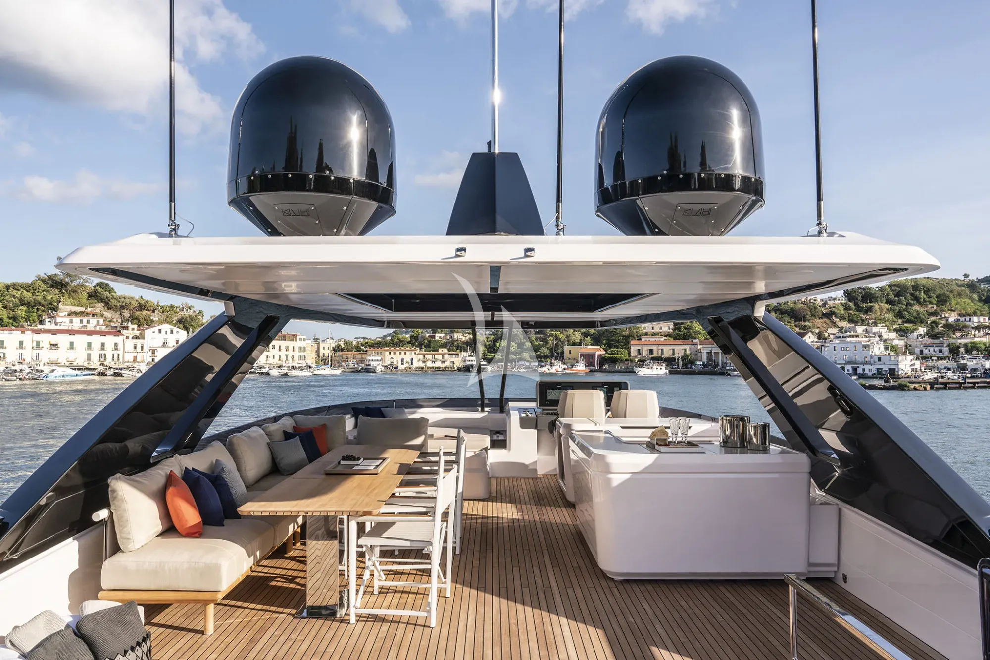 Crewed Motor Yacht FAST photo 7