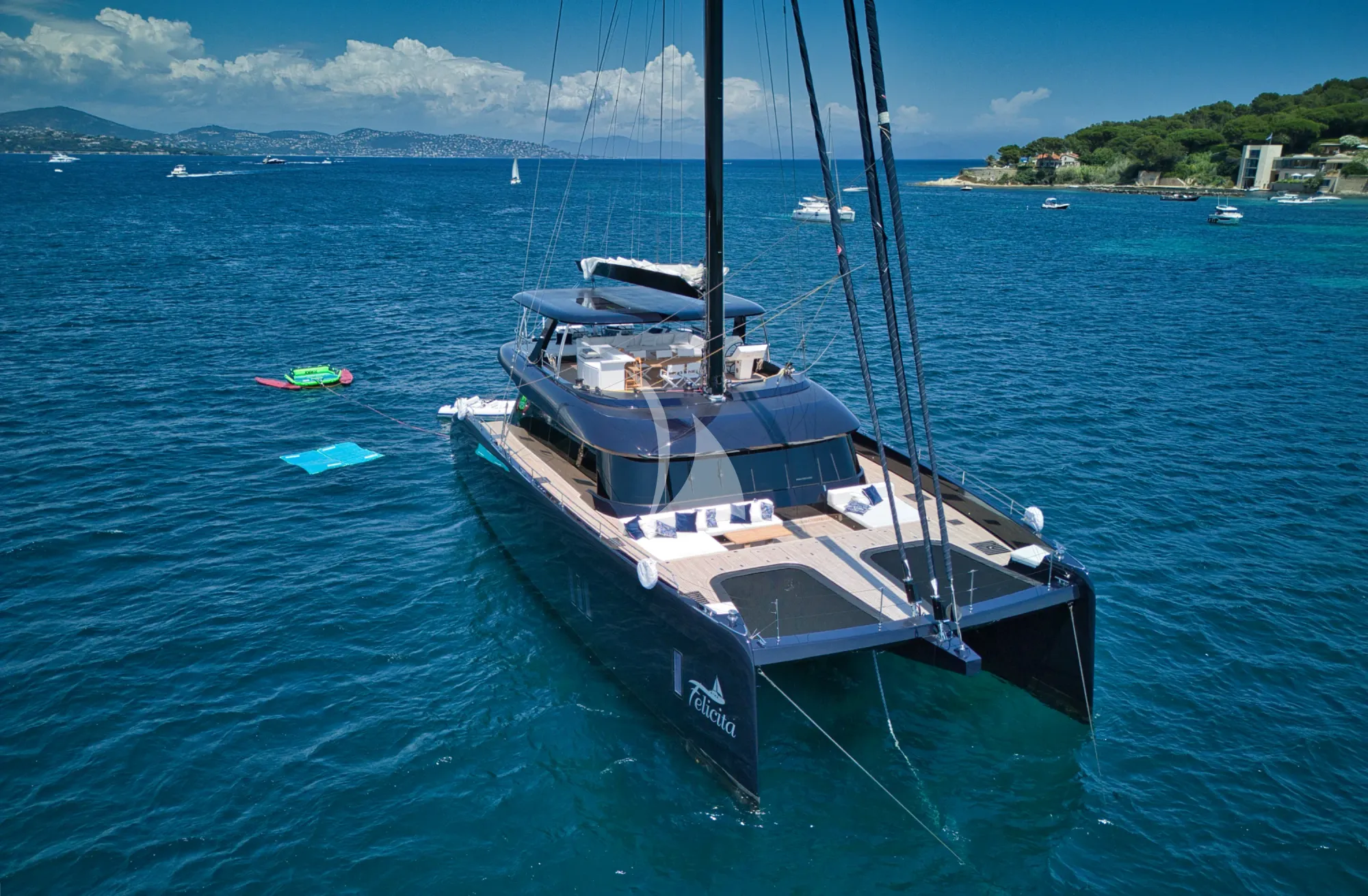 Luxury Crewed Catamaran FELICITA photo 3