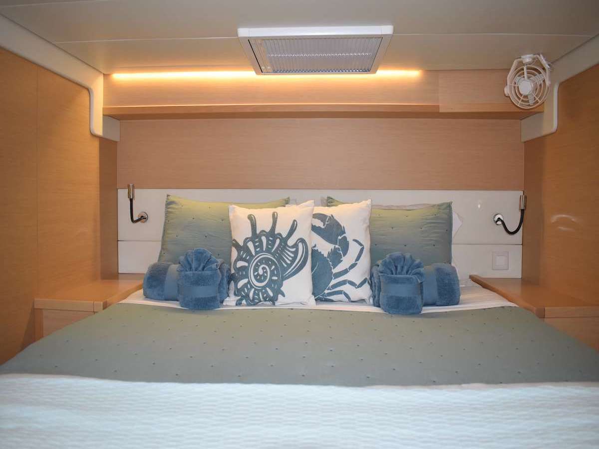 Crewed Catamaran FELIX photo 7