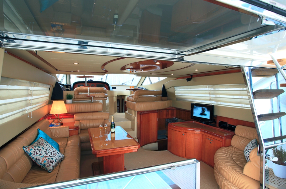 Crewed Motor Yacht Ferretti 590 photo 3