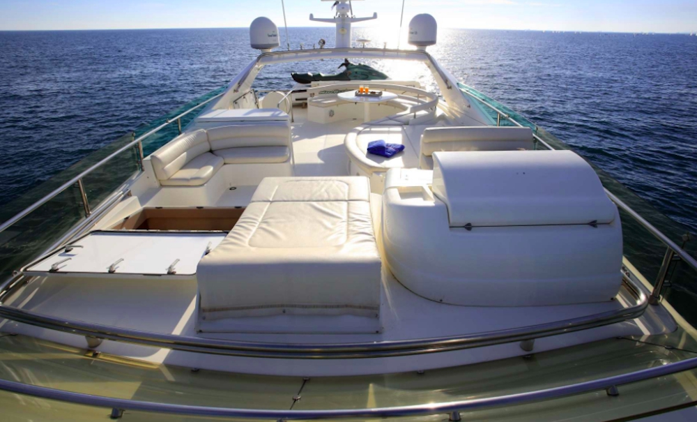 Crewed Motor Yacht Ferretti 760 photo 5