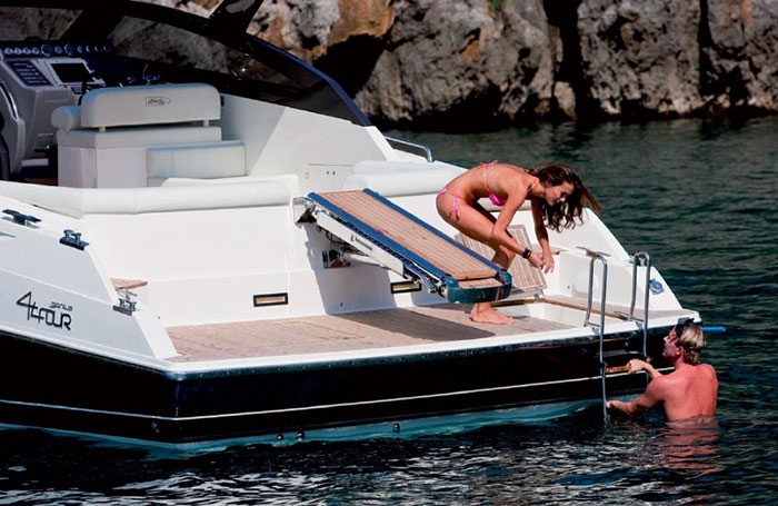 Crewed Motor Yacht Fiart 44 Genius photo 5