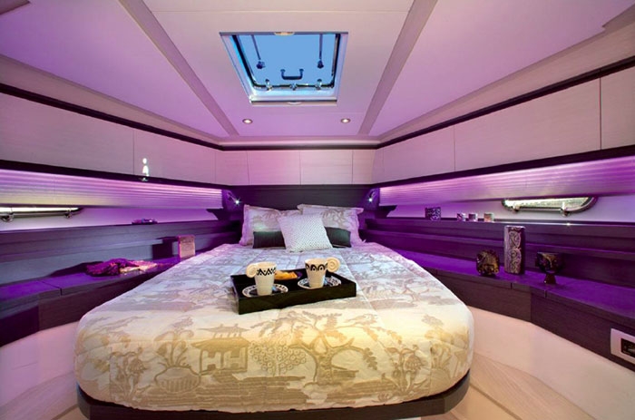 Crewed Motor Yacht Fiart 44 Genius photo 7