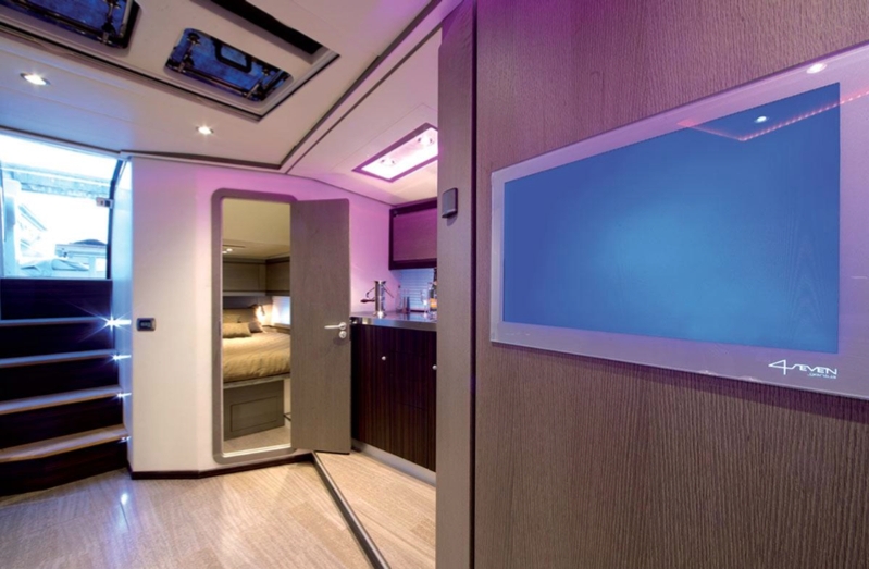 Crewed Motor Yacht Fiart 47 Genius photo 5