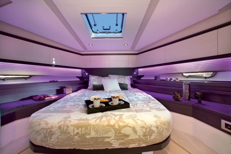 Crewed Motor Yacht Fiart 47 Genius photo 6