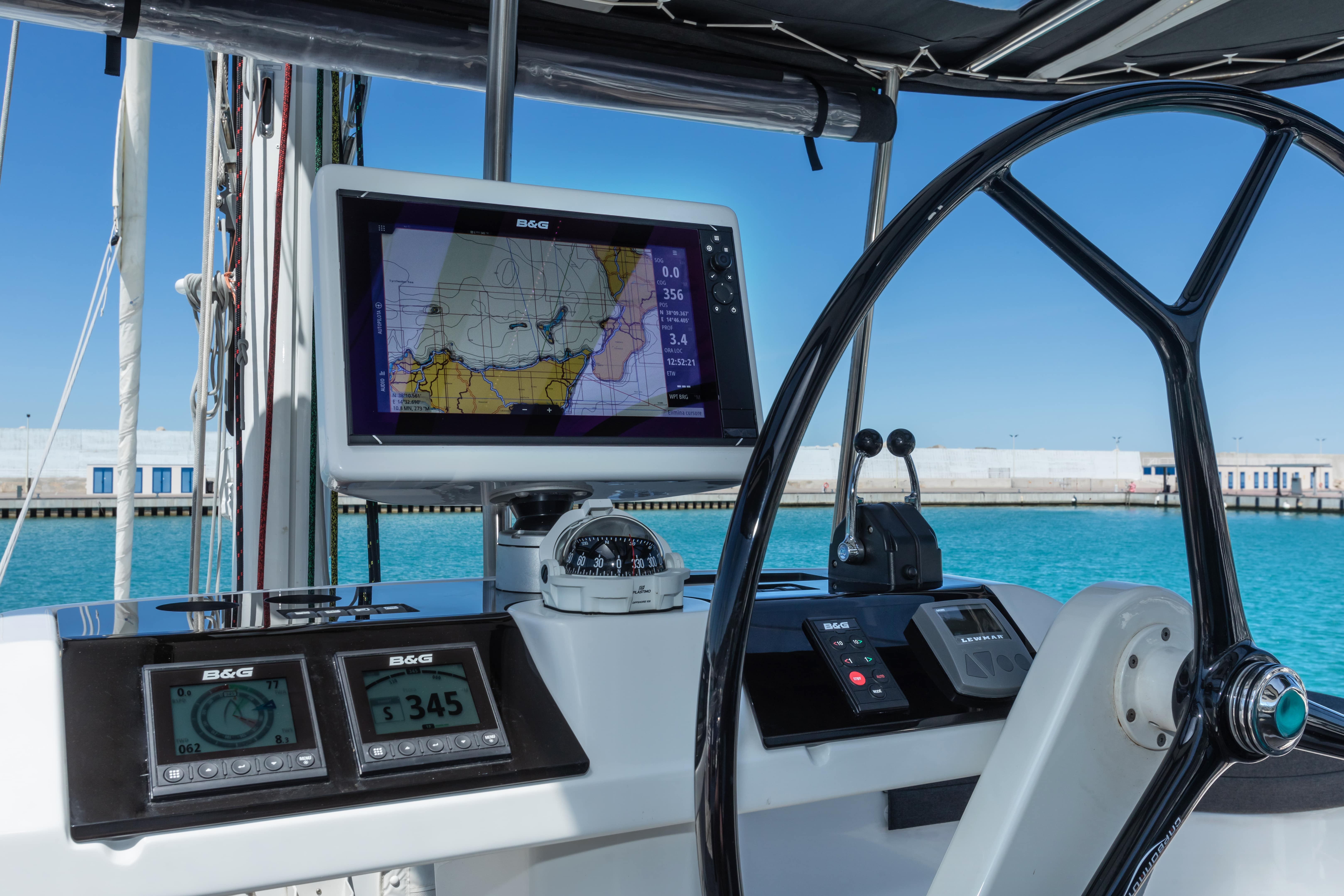 Crewed Catamaran FICO photo 6