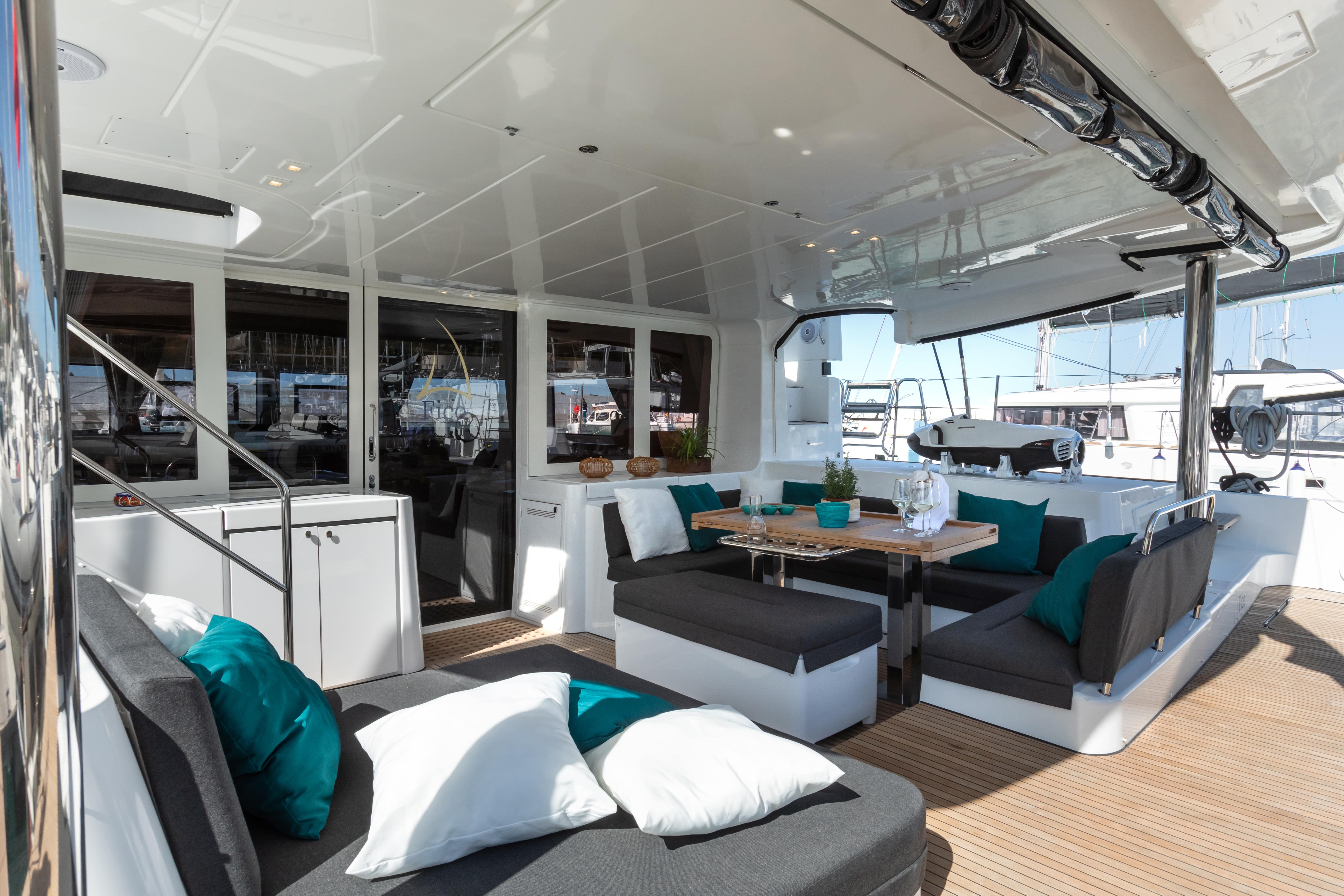 Crewed Catamaran FICO photo 7