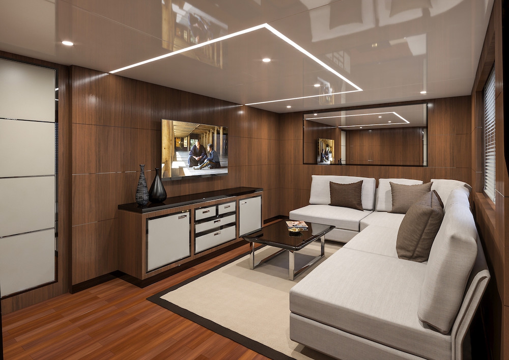 Luxury Crewed Motor Yacht FIORENTE photo 7