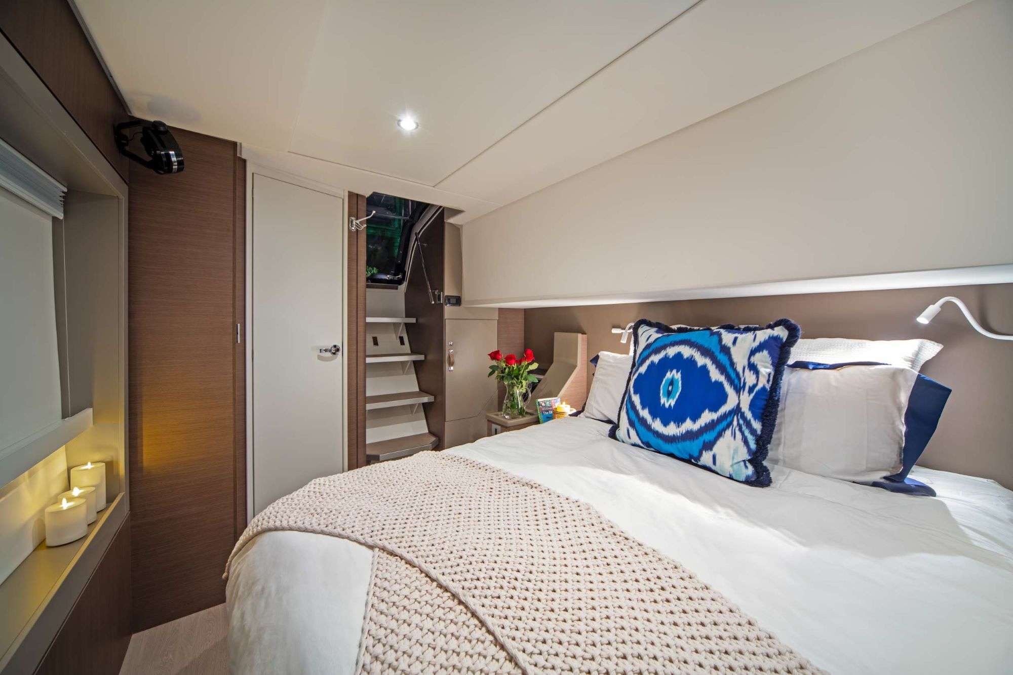 Crewed Catamaran FIRST TRACKS photo 8