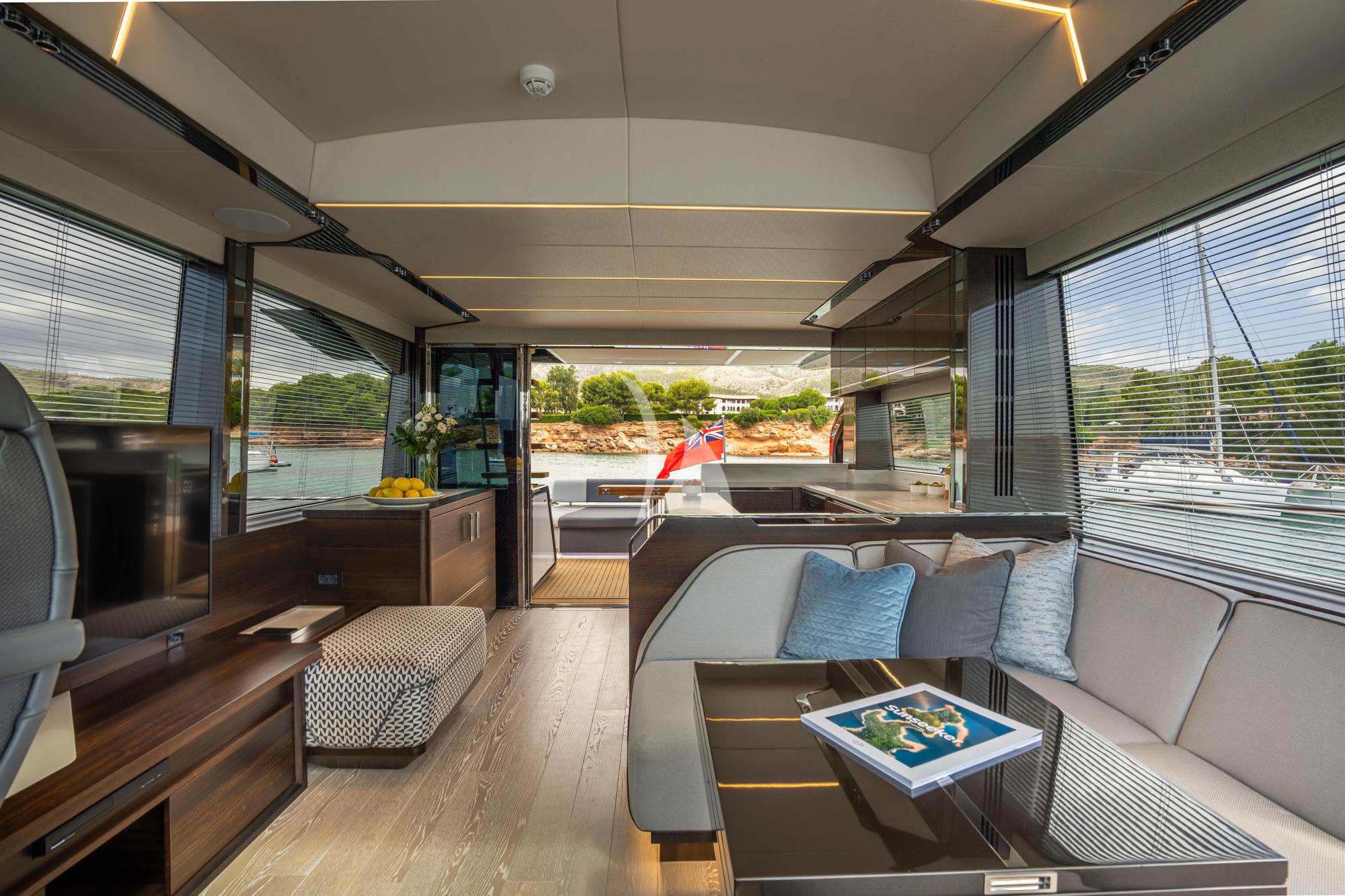 Luxury Crewed Motor Yacht FIVE II photo 8