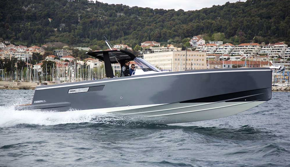 Bareboat Motor Yacht Fjord 36 Open