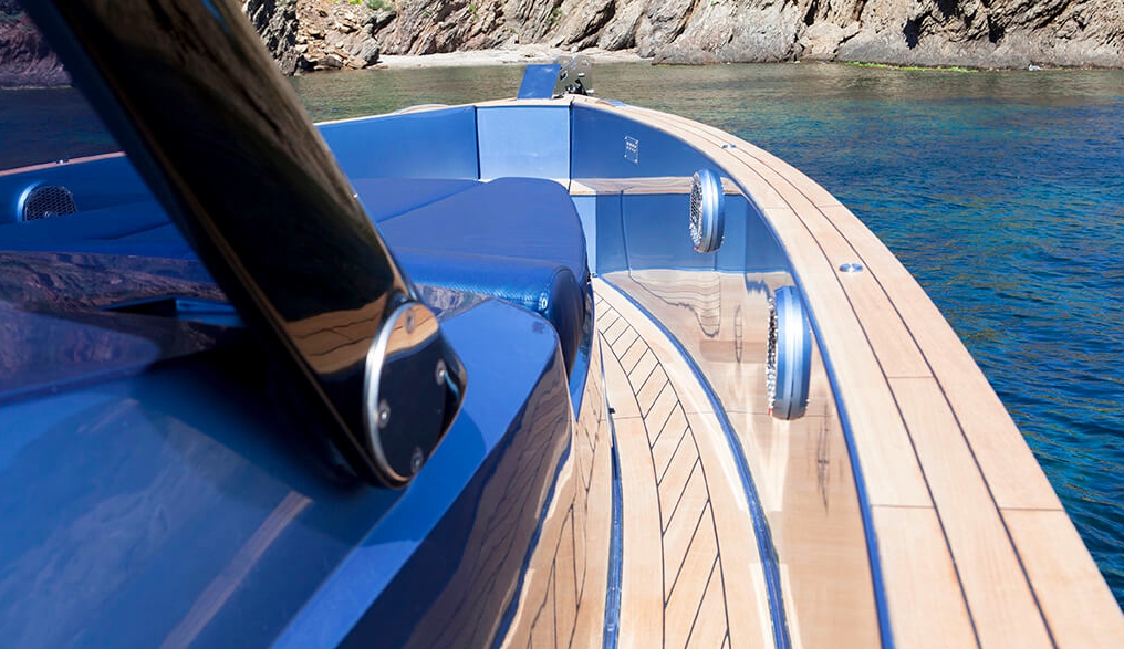 Crewed Motor Yacht Fjord 40 Open photo 3