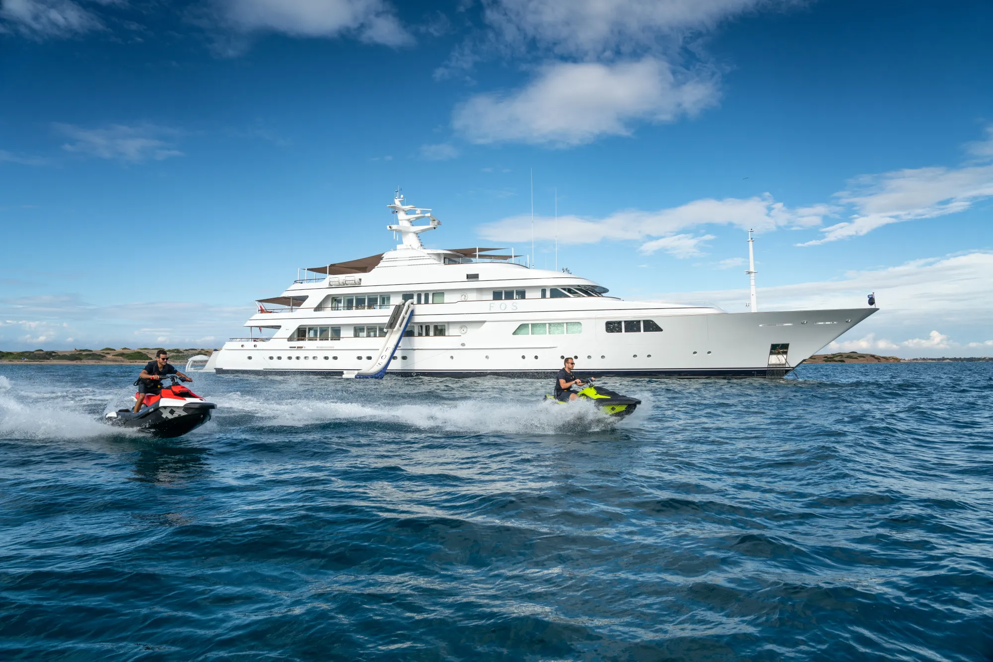 Luxury Crewed Motor Yacht FOS photo 6