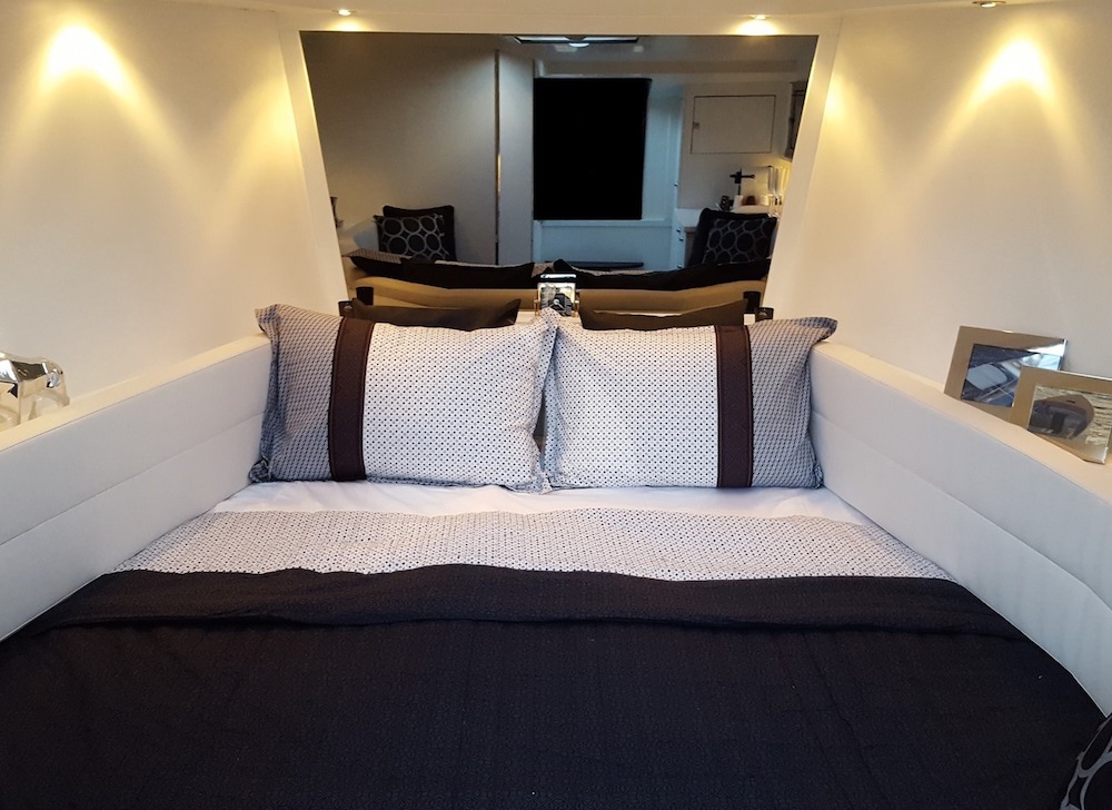 Crewed Motor Yacht FLASH photo 7