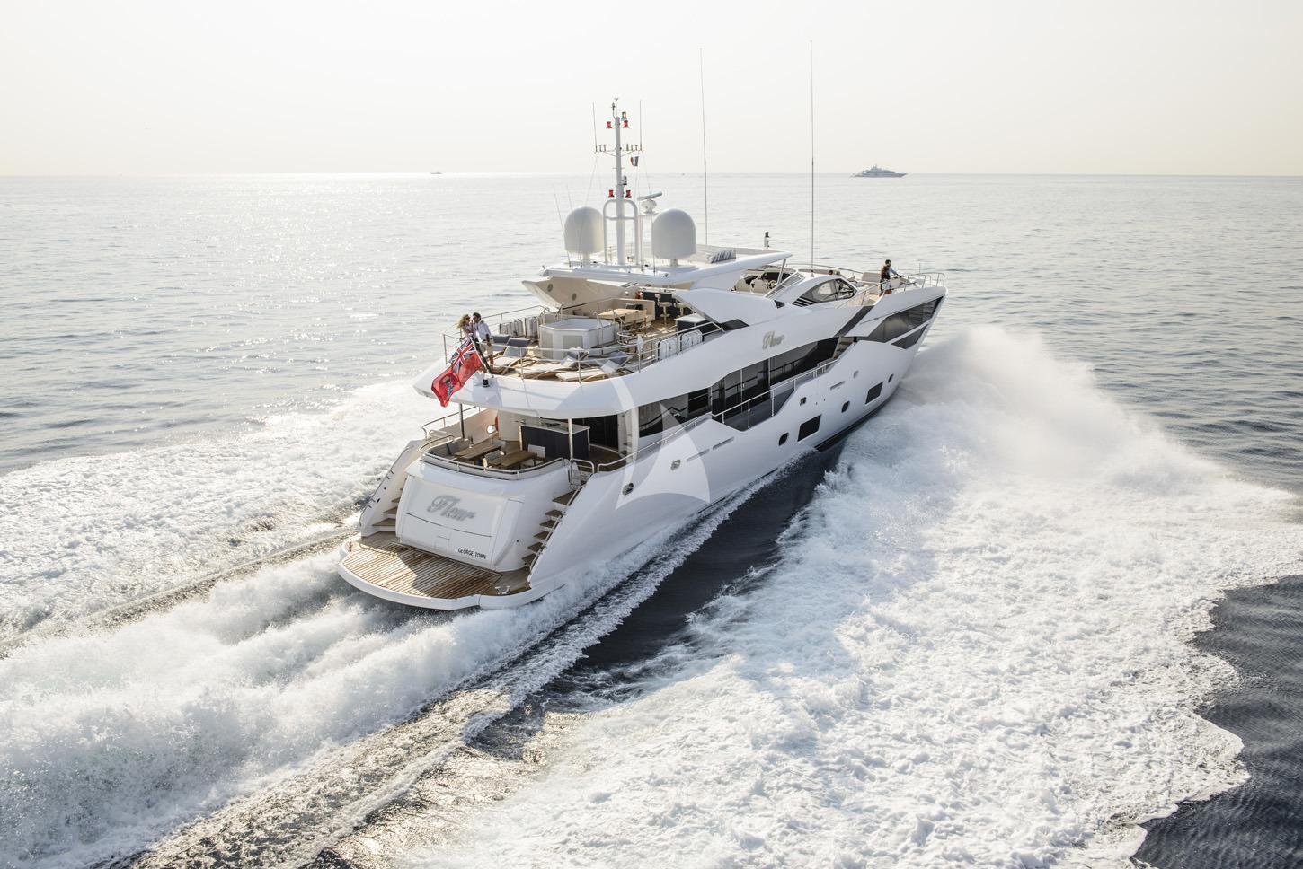Luxury Crewed Motor Yacht FLEUR photo 3