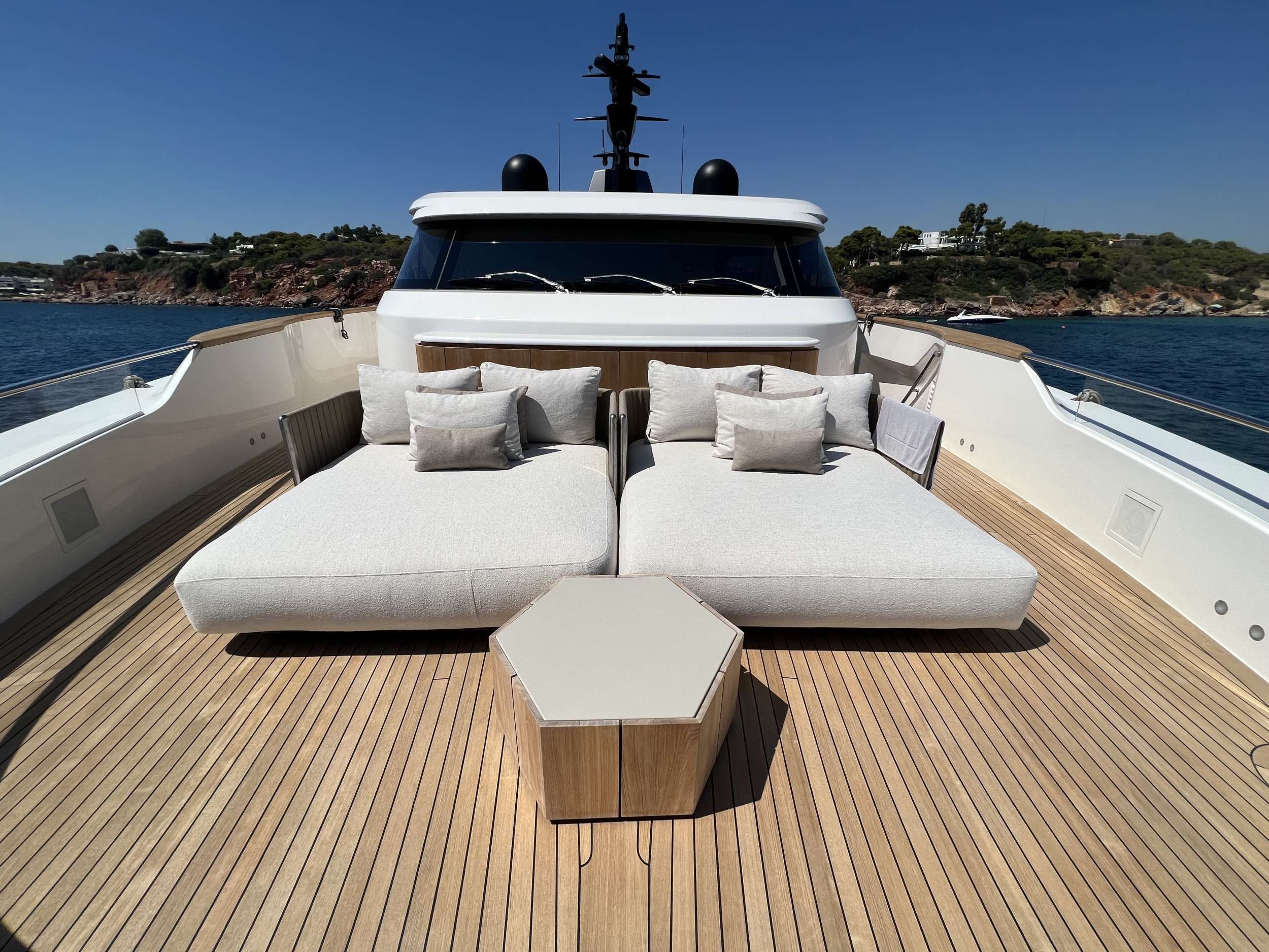 Crewed Motor Yacht FLORI photo 3