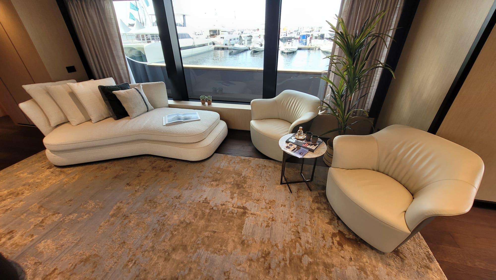 Crewed Motor Yacht FLORI photo 6