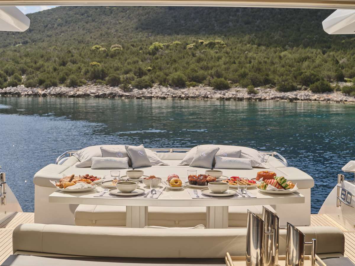 Crewed Motor Yacht FOR EVER photo 4