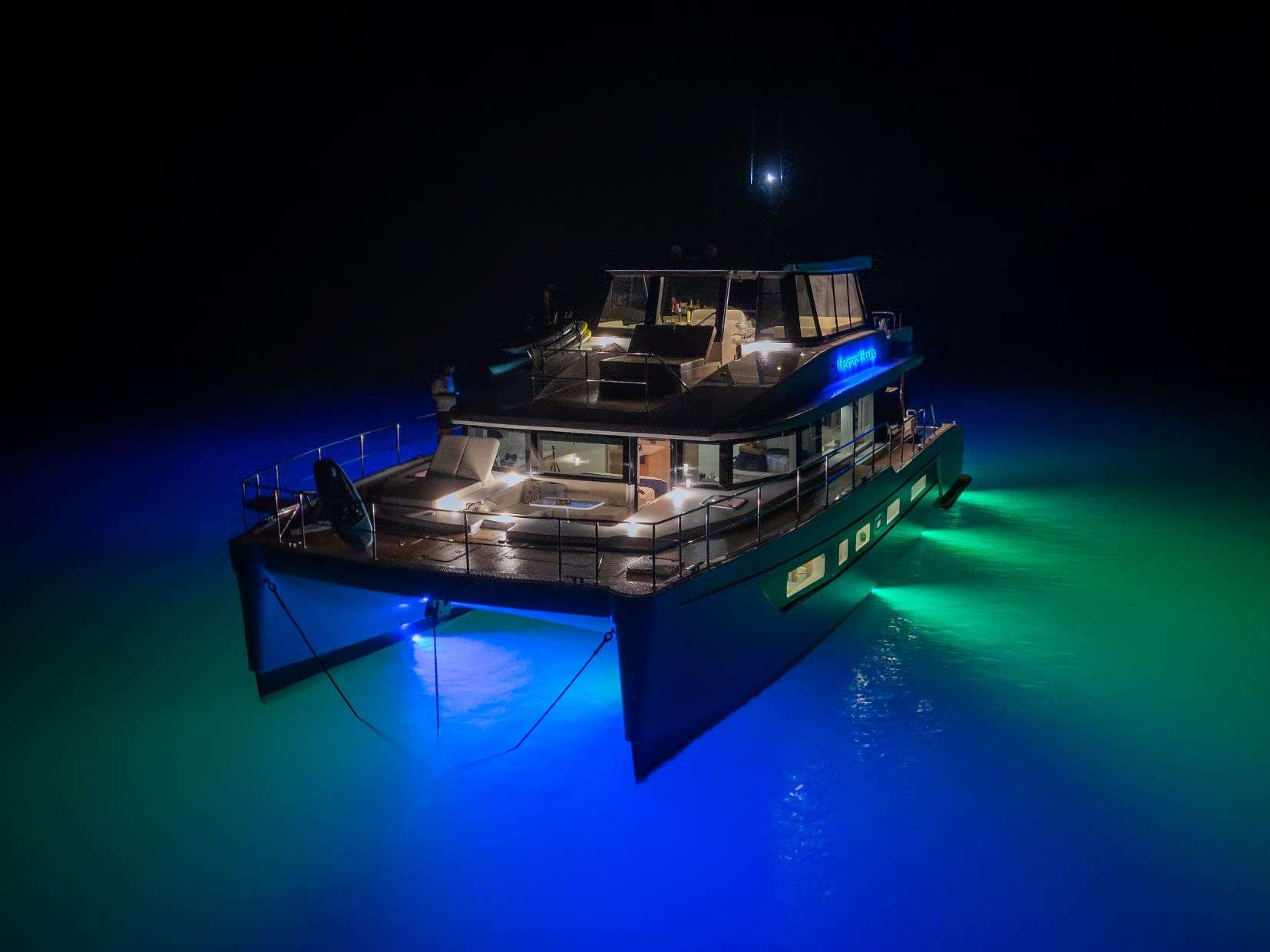 Luxury Crewed Catamaran FOREVER YOUNG photo 4