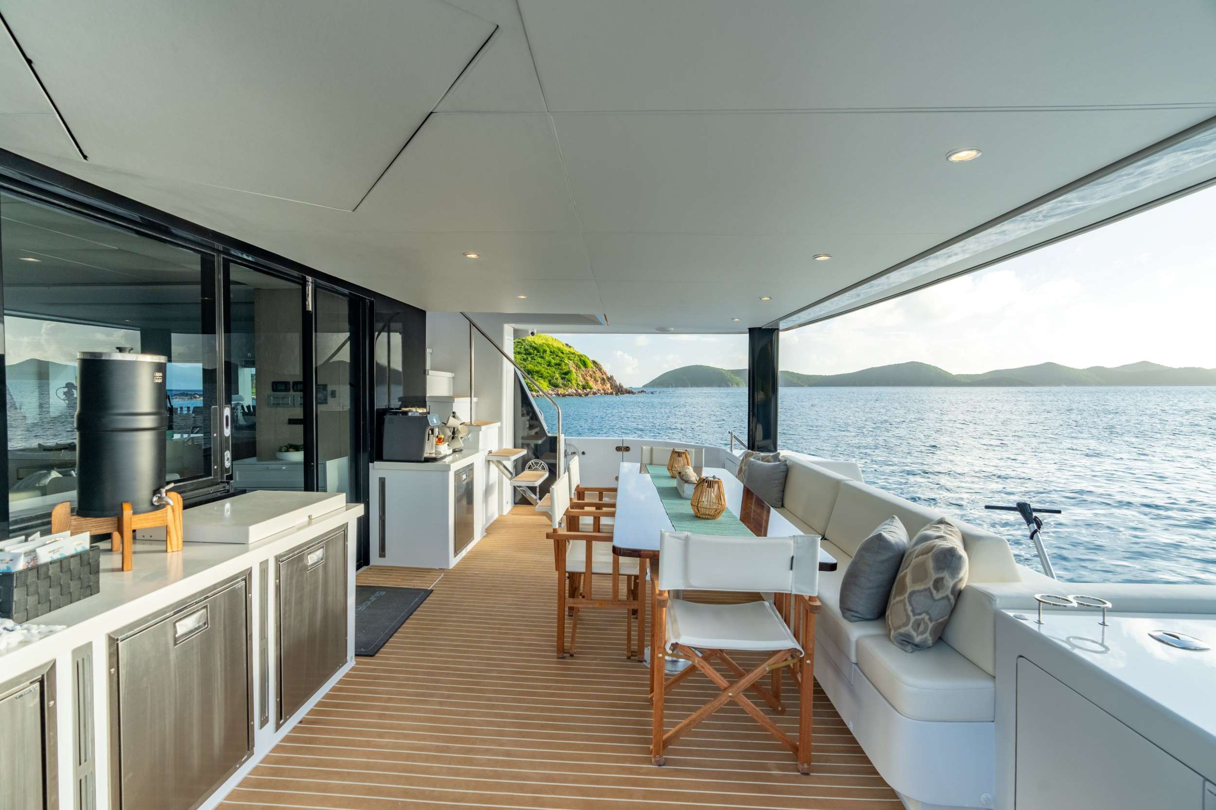 Luxury Crewed Catamaran FOREVER YOUNG photo 8