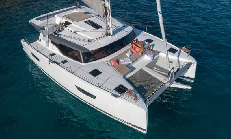 Bareboat Catamaran Fountaine Pajot Astrea 42 photo 3