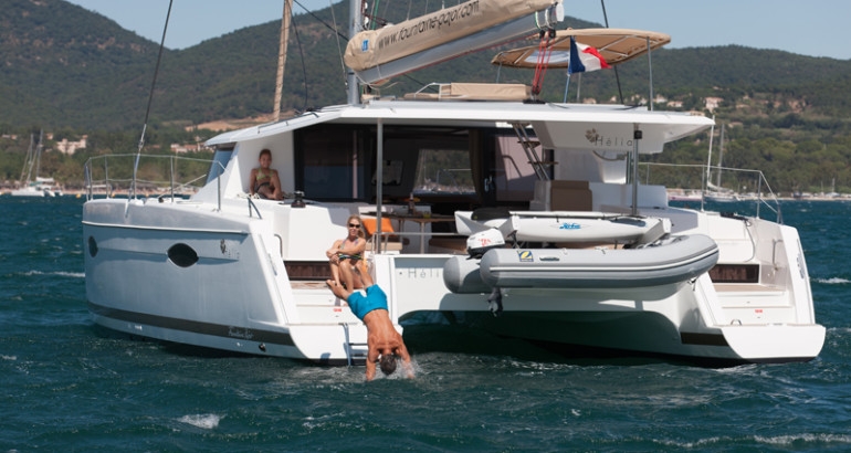 Bareboat Catamaran Fountaine Pajot Helia 44 photo 3