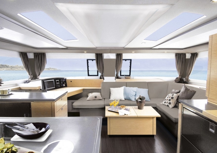 Bareboat Catamaran Fountaine Pajot Helia 44 photo 8