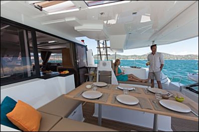 Bareboat Catamaran Fountaine Pajot Helia 44 photo 5