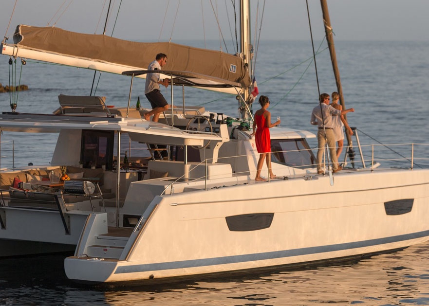 Bareboat Catamaran Fountaine Pajot Helia 44 photo 5