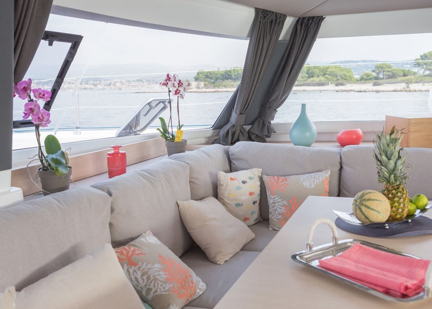 Bareboat Catamaran Fountaine Pajot Helia 44 photo 8