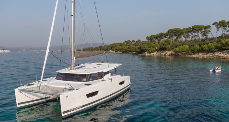 Bareboat Catamaran Fountaine Pajot Lucia 40 photo 5