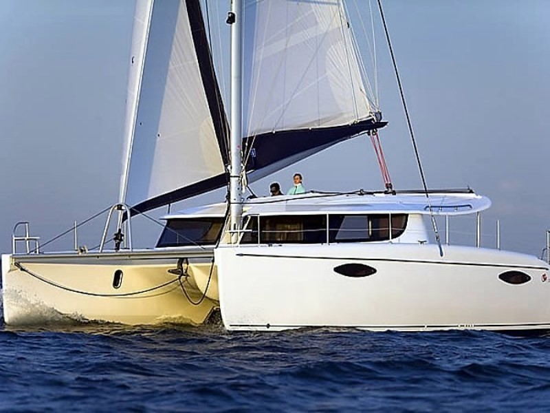 Bareboat Catamaran Fountaine Pajot Orana 44