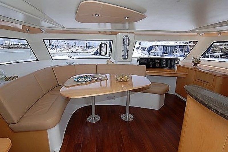 Bareboat Catamaran Fountaine Pajot Orana 44 photo 5