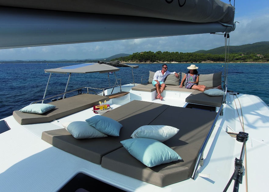 Bareboat Catamaran Fountaine Pajot Saba 50 photo 7