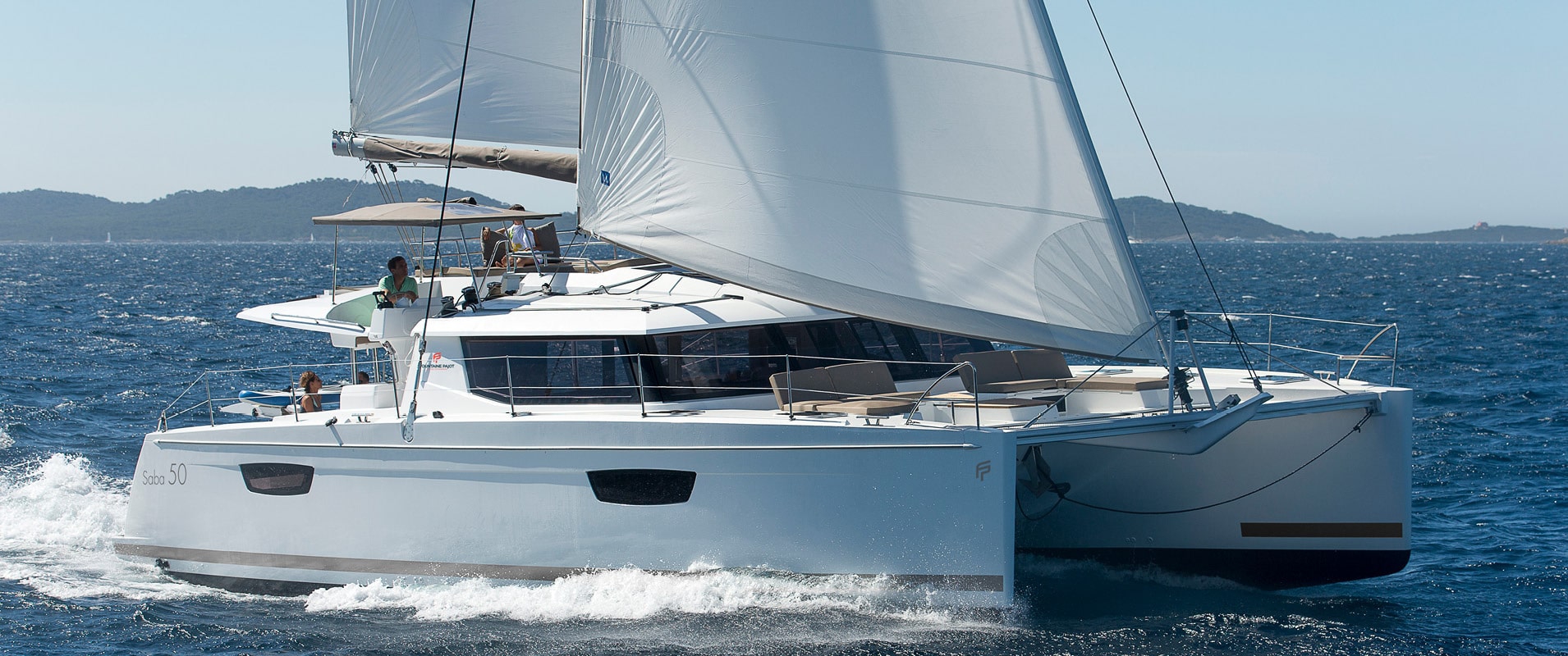Bareboat Catamaran Fountaine Pajot Saba 50 photo 4