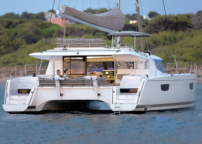 Crewed Catamaran Fountaine Pajot Saba 50 photo 4