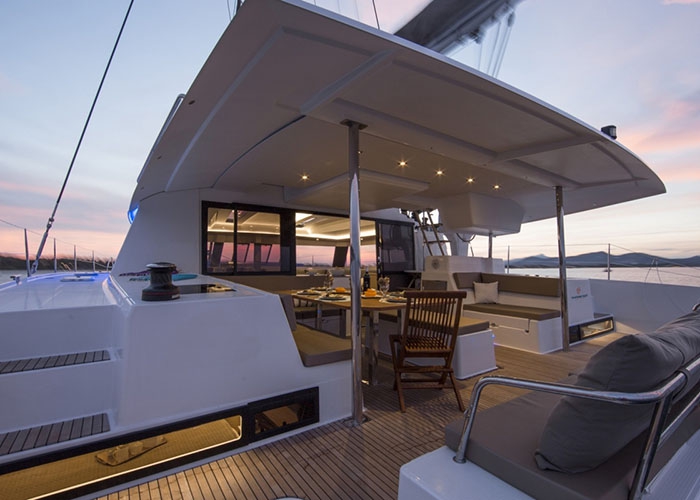 Crewed Catamaran Fountaine Pajot Saba 50 photo 7
