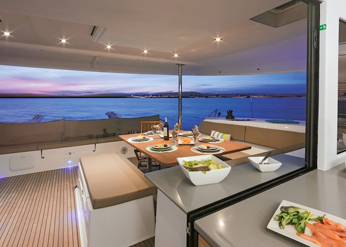 Crewed Catamaran Fountaine Pajot Saba 50 photo 8