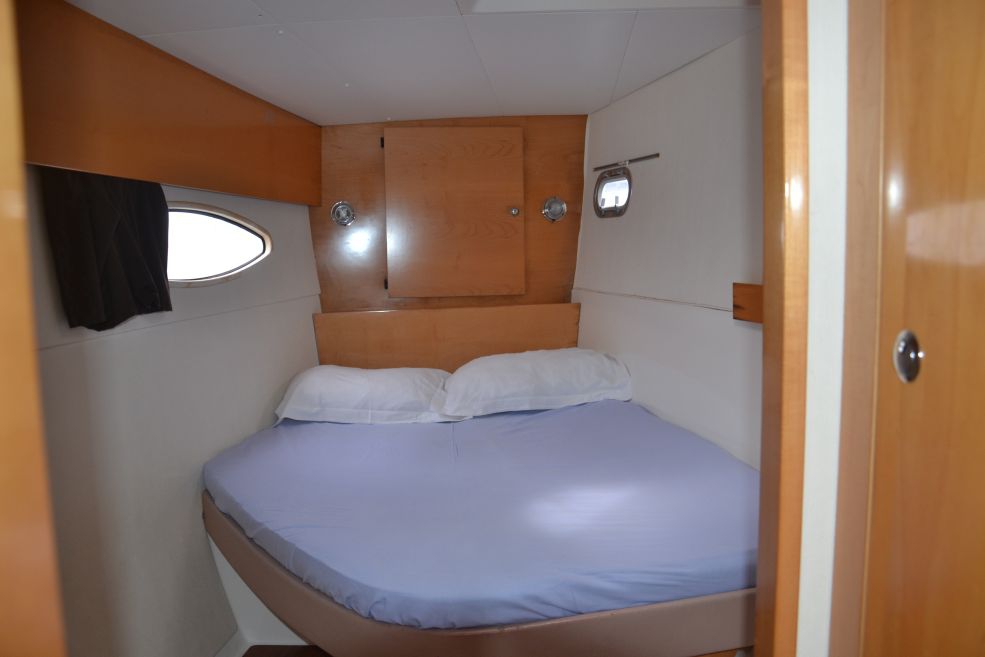 Bareboat Catamaran Fountaine Pajot Salina 48 photo 7