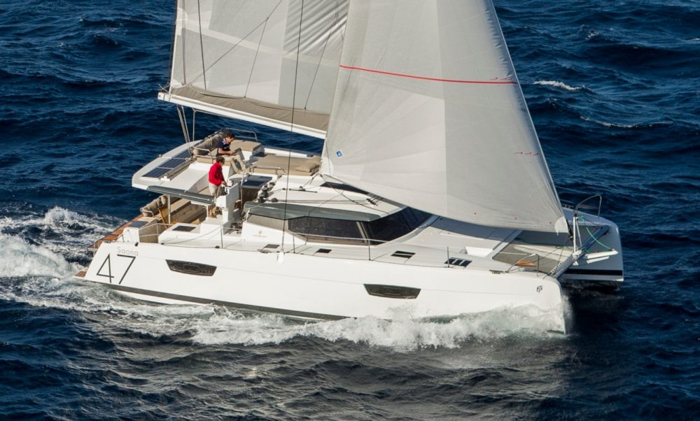 Bareboat Catamaran Fountaine Pajot Saona 47 photo 3
