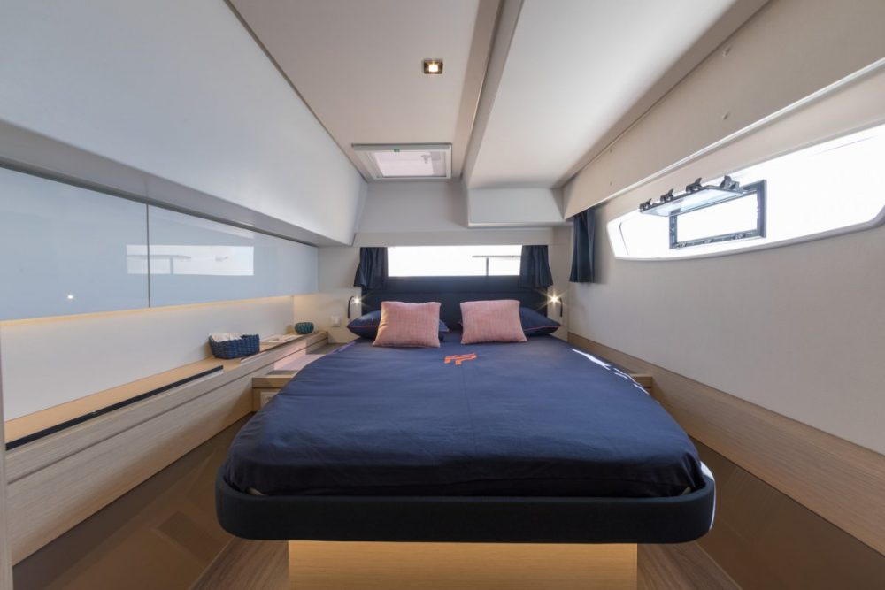 Bareboat Catamaran Fountaine Pajot Saona 47 photo 7