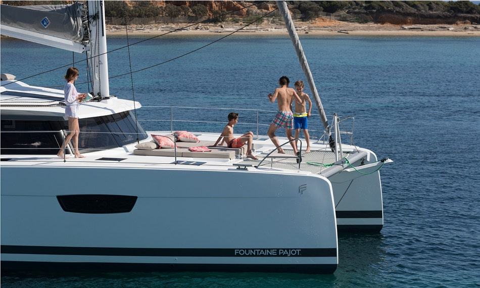 Bareboat Catamaran Fountaine Pajot Saona 47 photo 6