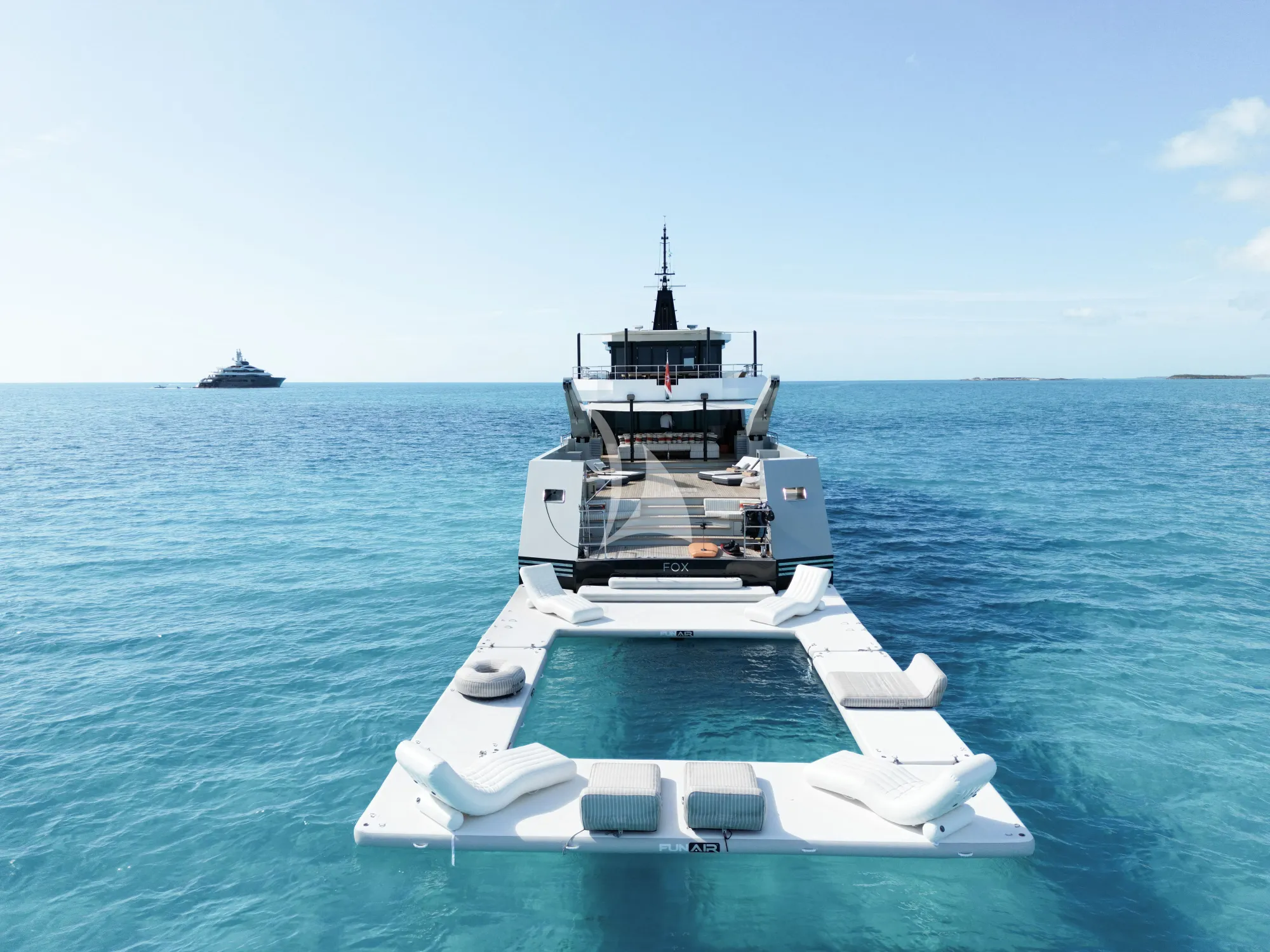 Luxury Crewed Motor Yacht FOX photo 6