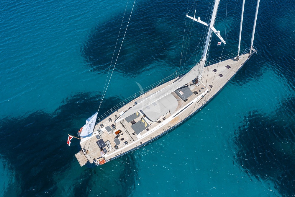 Luxury Crewed Sailing Yacht FREEBIRD photo 3